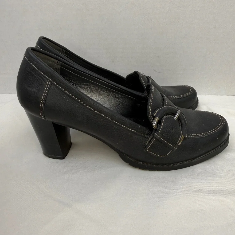 Vintage Y2K Bass Shana Black Leather Heeled Loafers Buckle Block Heel Pumps 7M